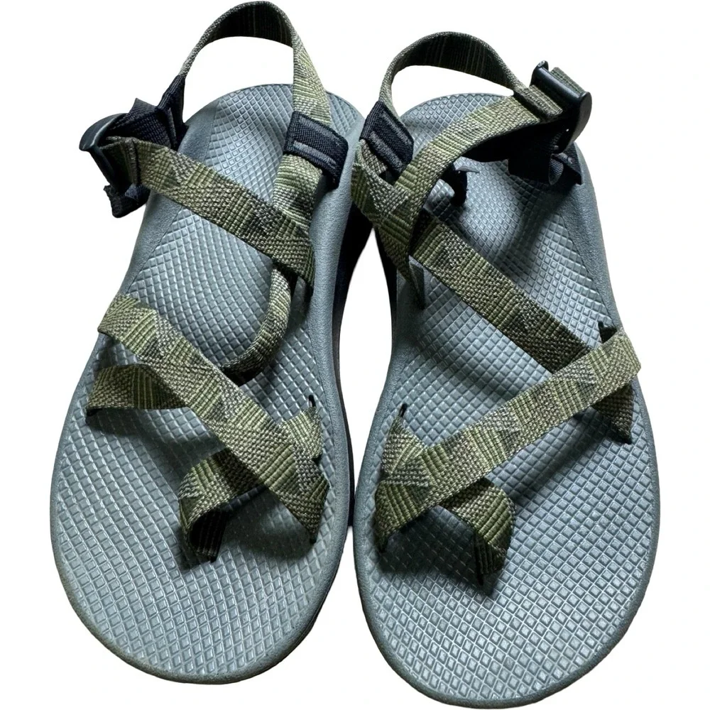 Chaco Z2 Classic Sandals Mens 10 Green Good Hiking Outdoor Toe Loop